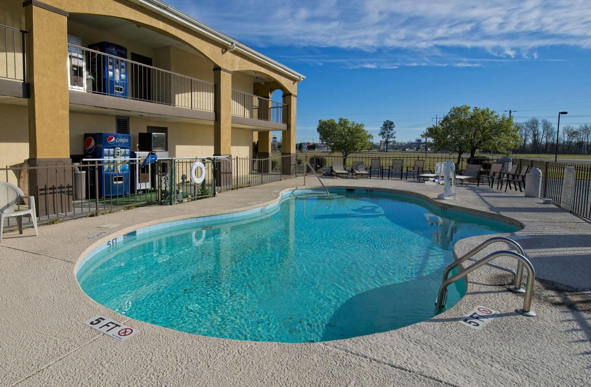 Florence Inn And Suites Exteriör bild